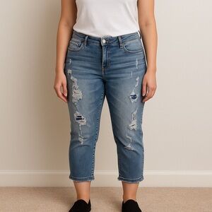 Grace Light Blue Distressed Cropped Jeans